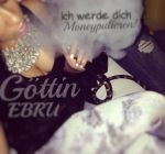 Göttin Ebru sucht Lebendige WC Schüssel .